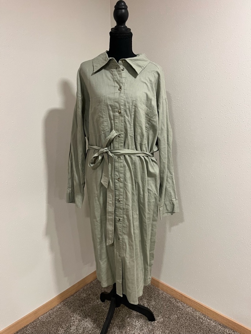 NWT H&M Linen Blend Light Sage Button-Front Shirt Dress with Waist Tie-XXL